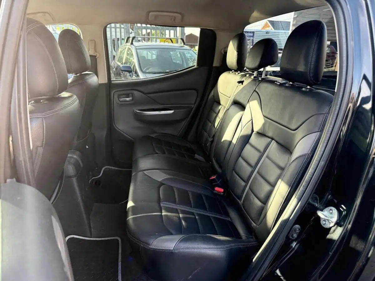 2017-mitsubishi-l200-24di-d-barbarian-178bhp-eu6-auto-big-29
