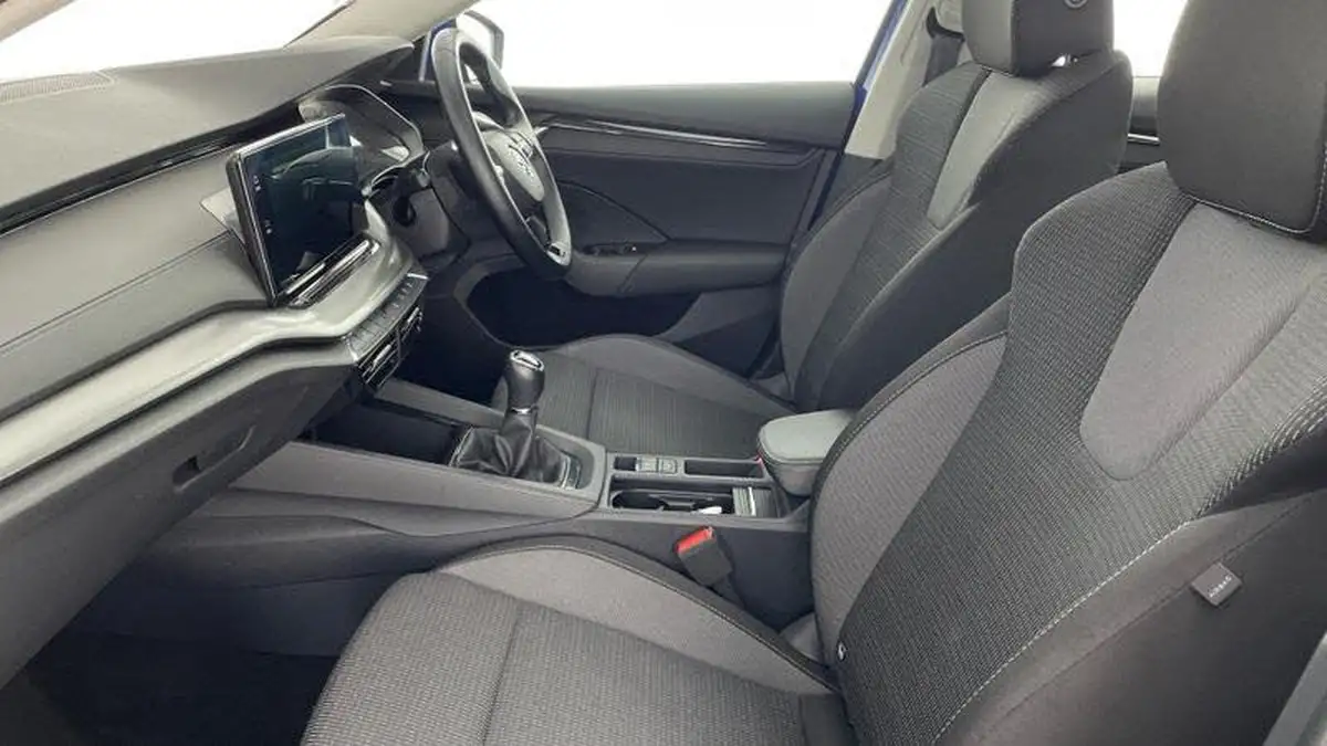 2022-skoda-octavia-20tdi-se-116ps-estate-big-34