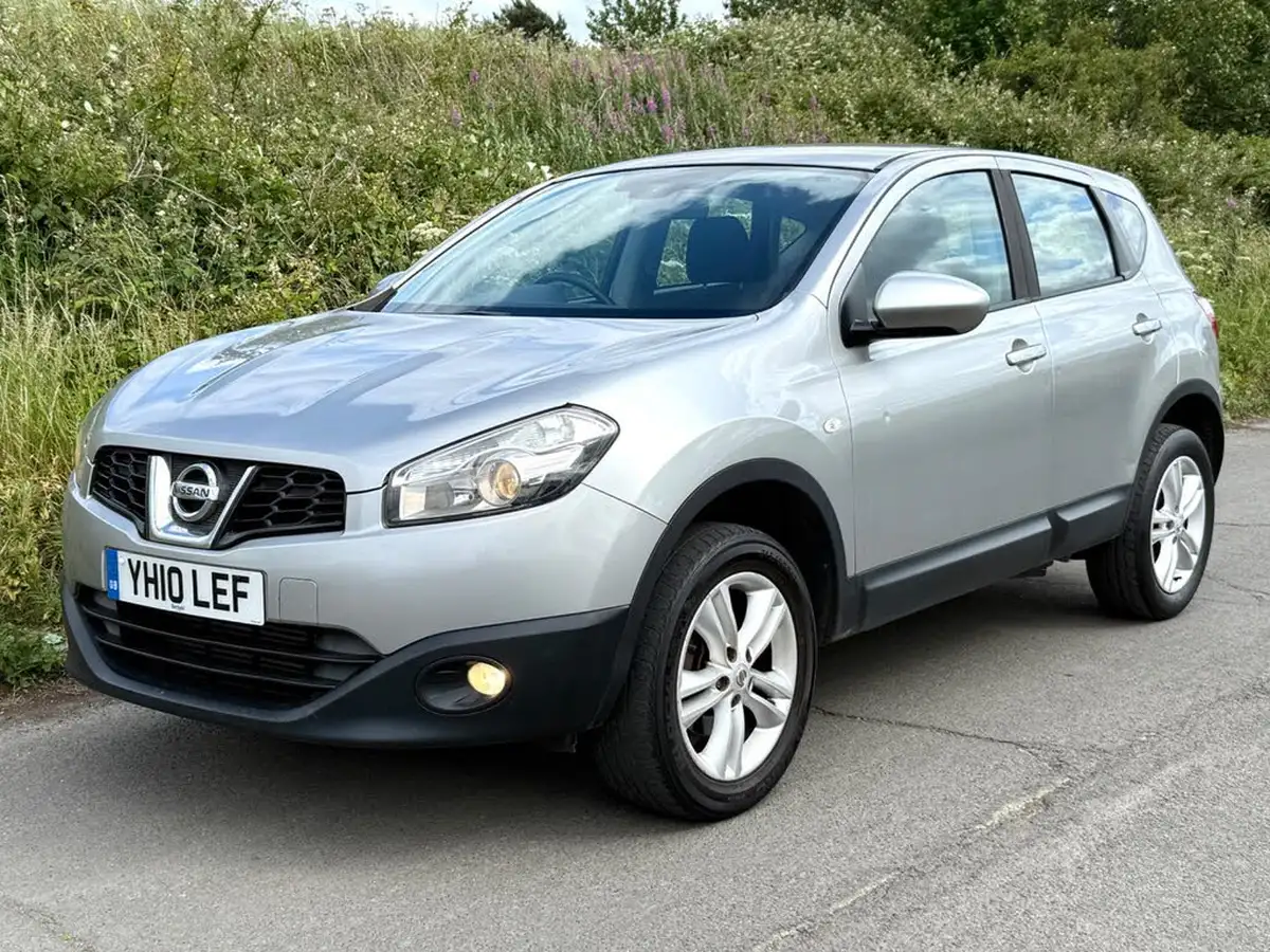2010-nissan-qashqai-15td-acenta-big-1
