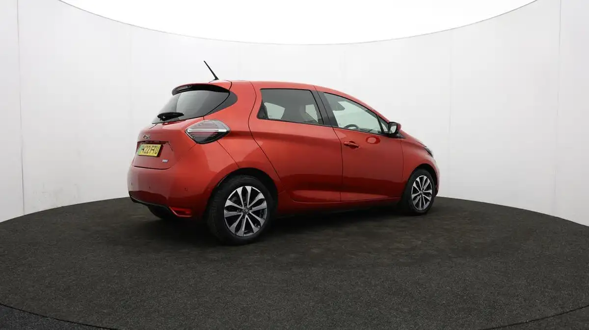 2022-renault-zoe-e-gt-line-big-35