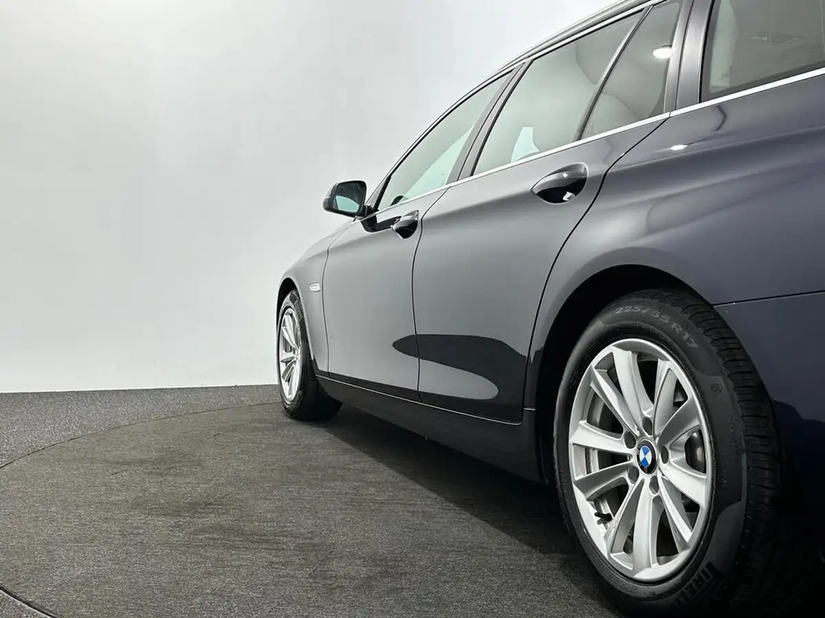 2014-bmw-5-series-20td-520d-se-touring-big-48