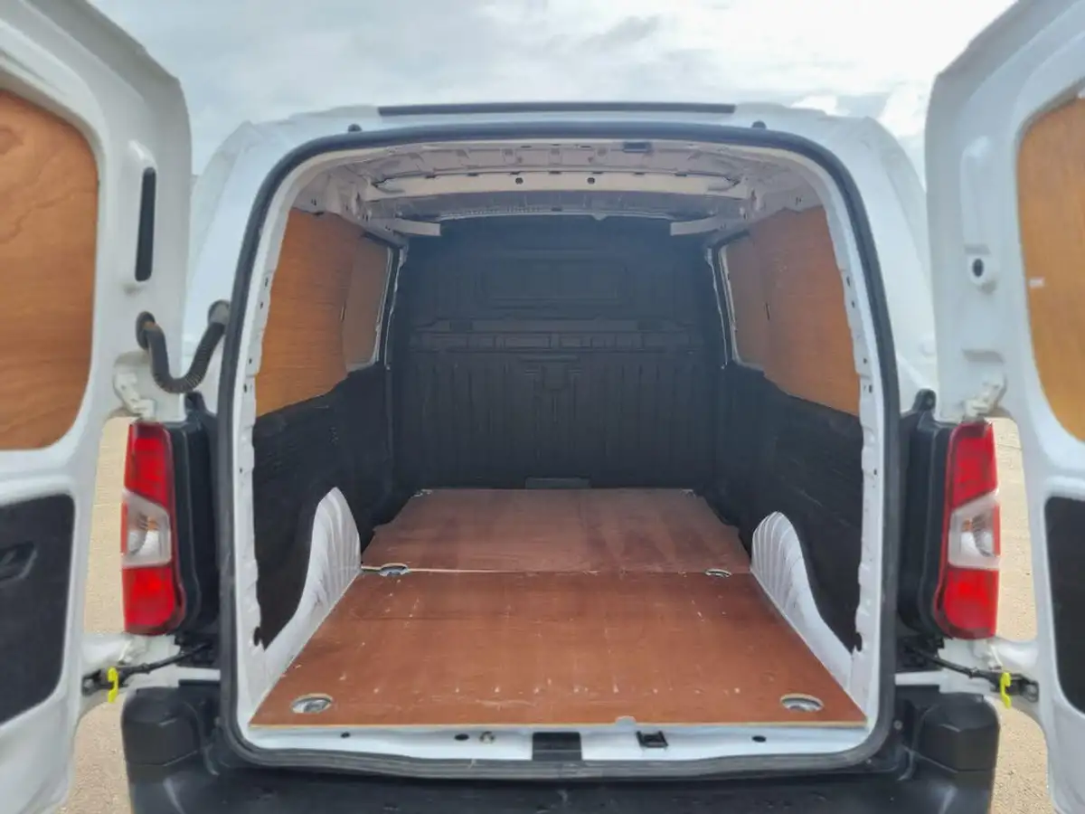 2021-vauxhall-combo-15cdti-dynamic-2300-100pseu6dt-l2h1-panel-big-7