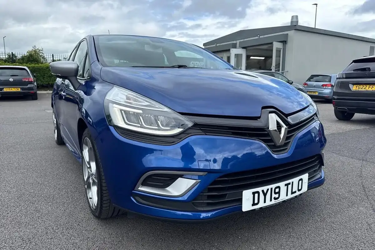 2019-renault-clio-09-tce-gt-line-big-8