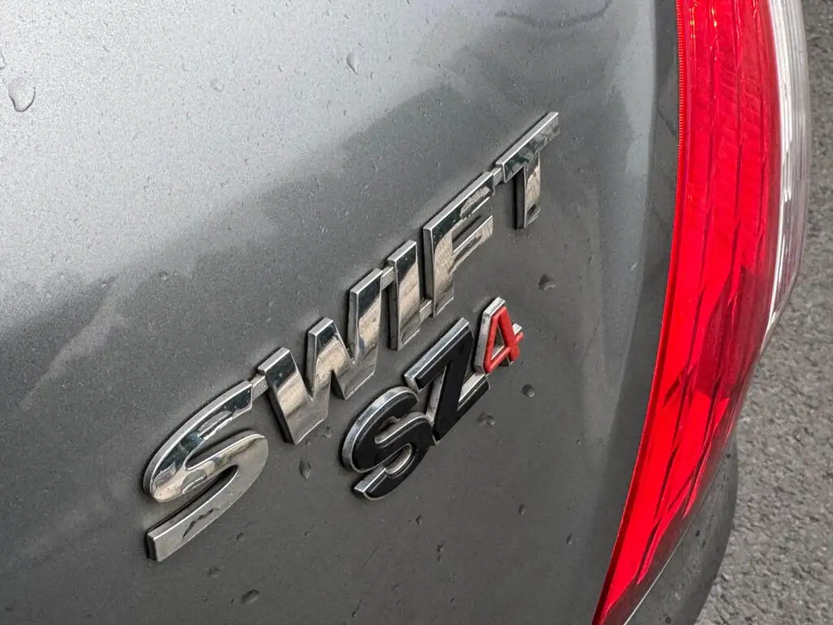 2010-suzuki-swift-12-sz4-5d-auto-big-13