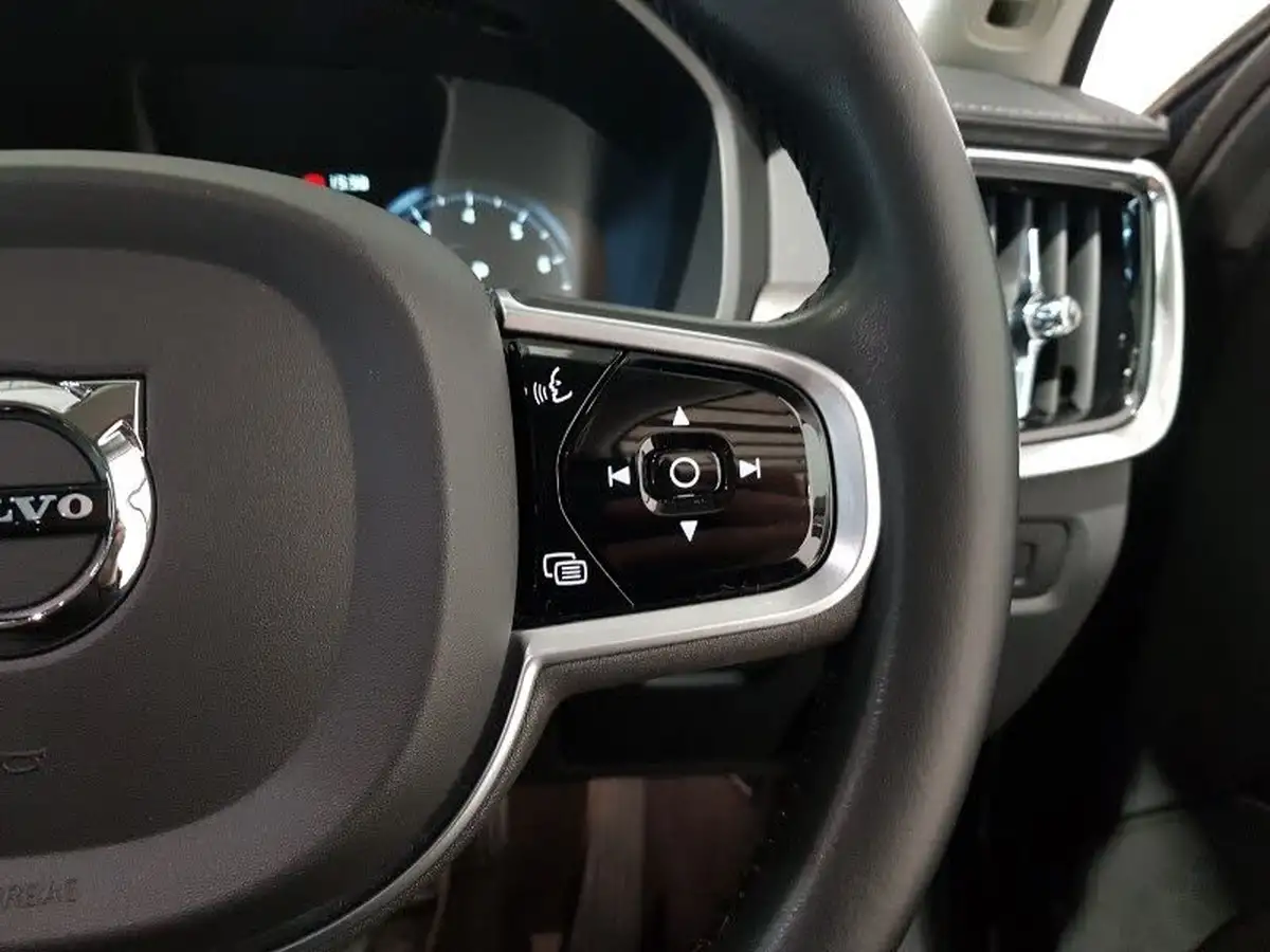 2019-volvo-v90-20-t5-cross-country-big-16