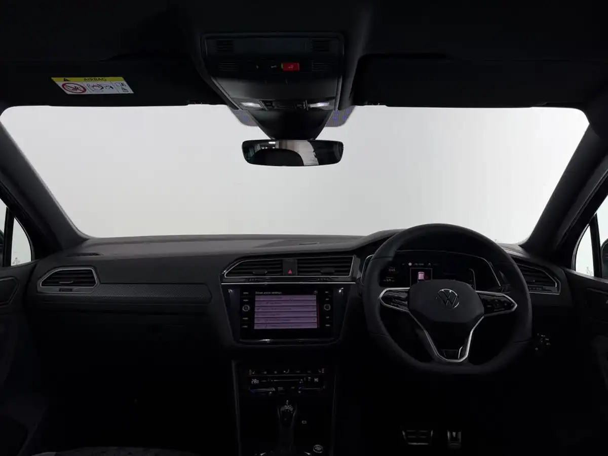 2021-volkswagen-tiguan-15-tsi-r-line-big-17