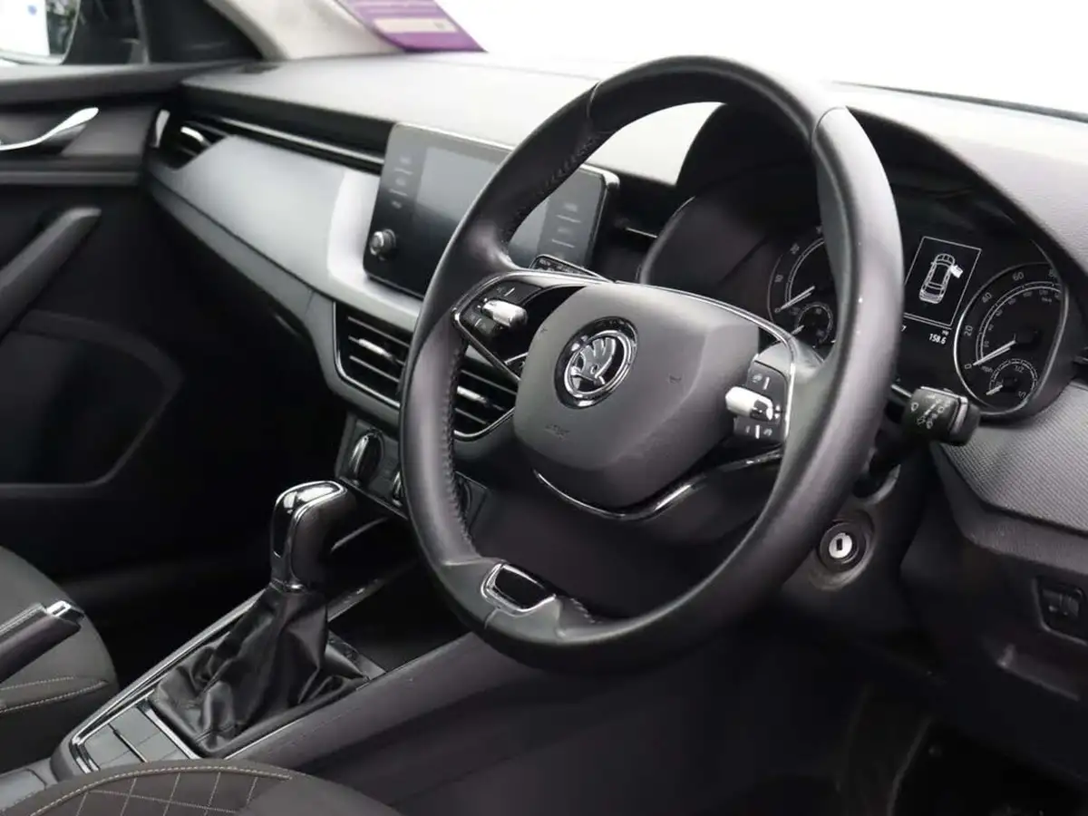 2022-skoda-kamiq-10-tsi-se-109ps-dsg-big-18