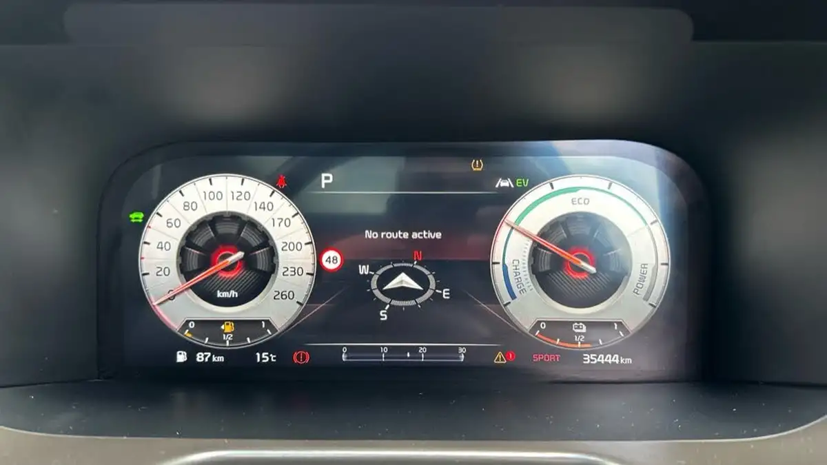 2022-kia-sorento-16-t-gdi-4-226bhp-hev-big-6