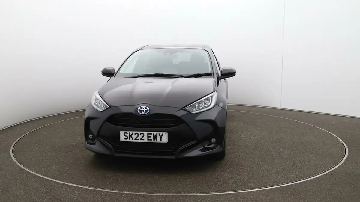 2022-toyota-yaris-15-vvt-i-design-big-15