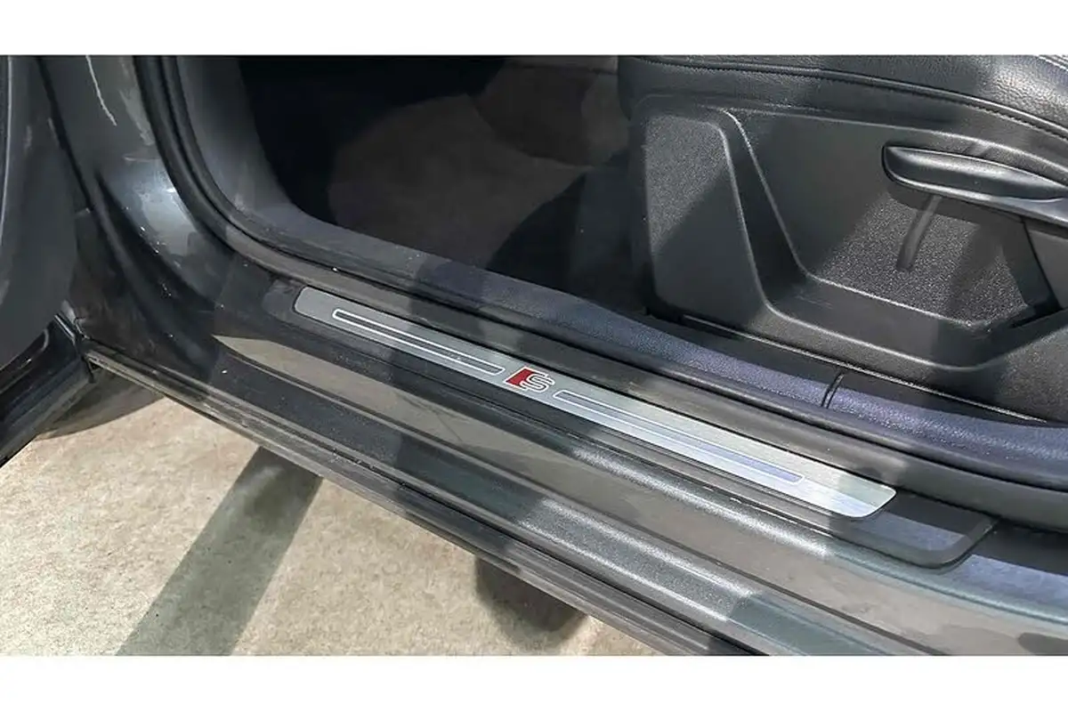 2018-audi-q2-14-tfsi-s-line-big-22