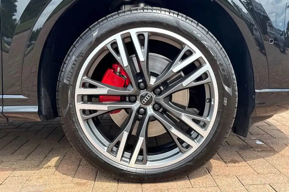 2025-audi-q5-20-tdi-edition-1-suv-big-8