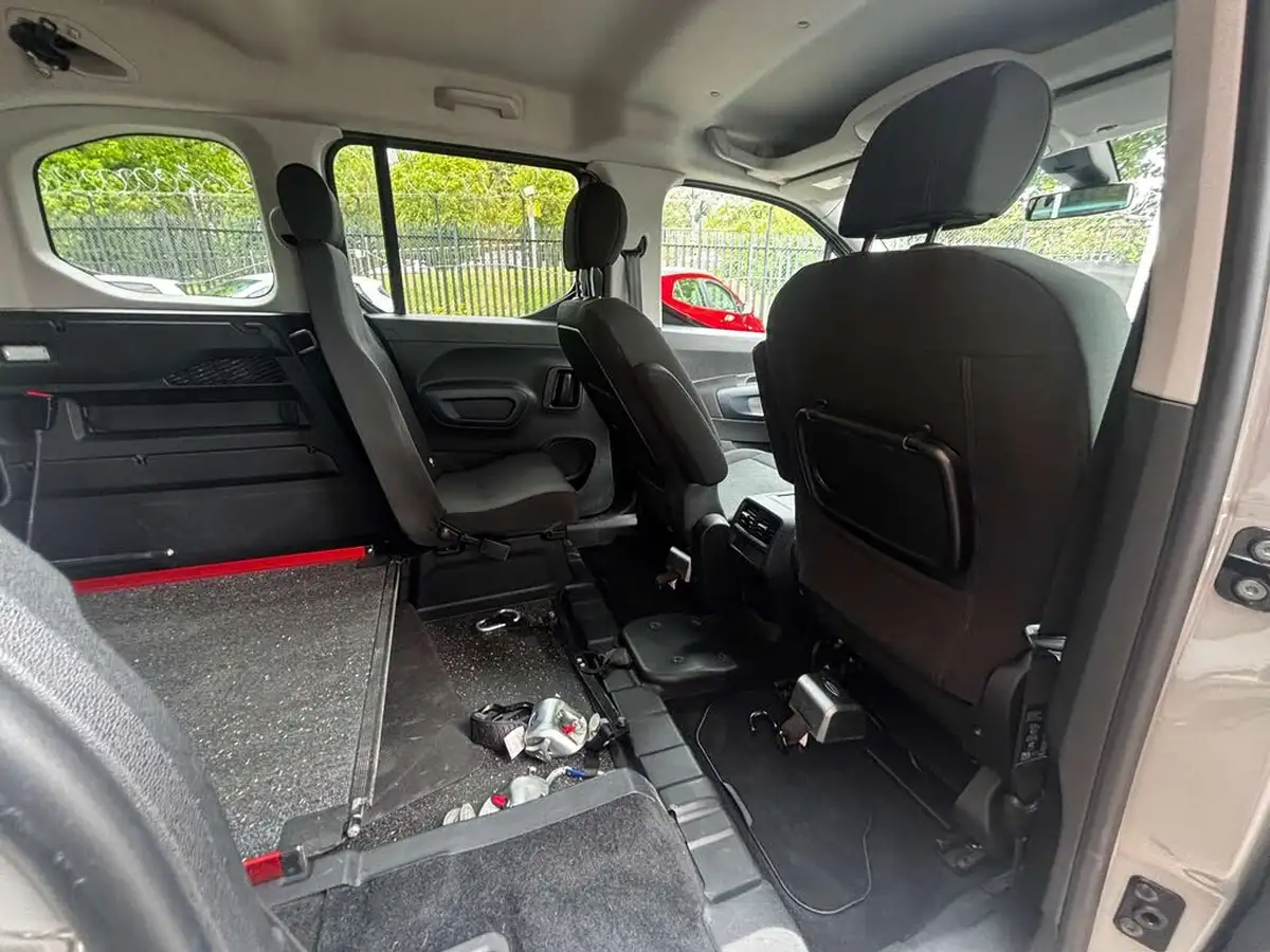2019-peugeot-rifter-15-bluehdi-allure-100bhp-standard-big-24