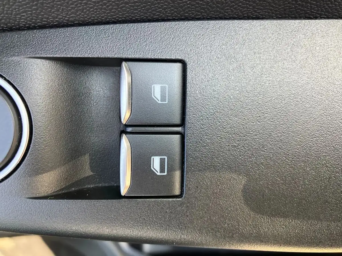 2021-ford-fiesta-10t-trend-100ps-5d-big-20