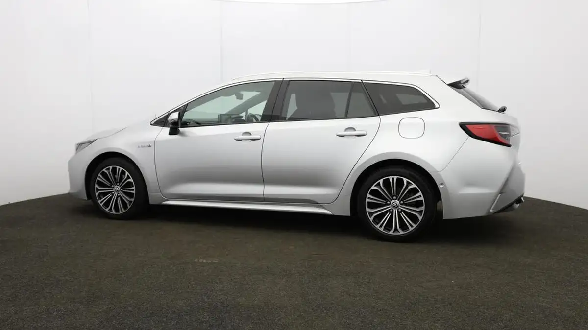 2020-toyota-corolla-20-vvt-i-excel-spare-wheel-touring-sports-big-70