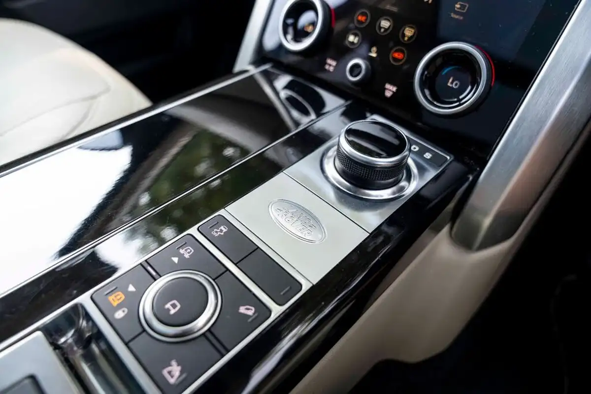 2020-land-rover-range-rover-30-sdv6-westminster-big-20