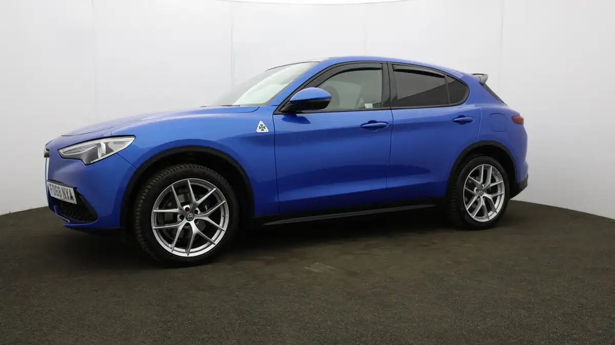 2018-alfa-romeo-stelvio-20-milano-ss-big-38
