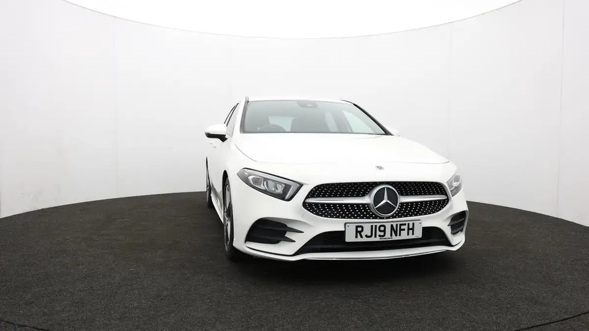 2019-mercedes-benz-a-class-20-a220-amg-line-hatchback-5d-big-54