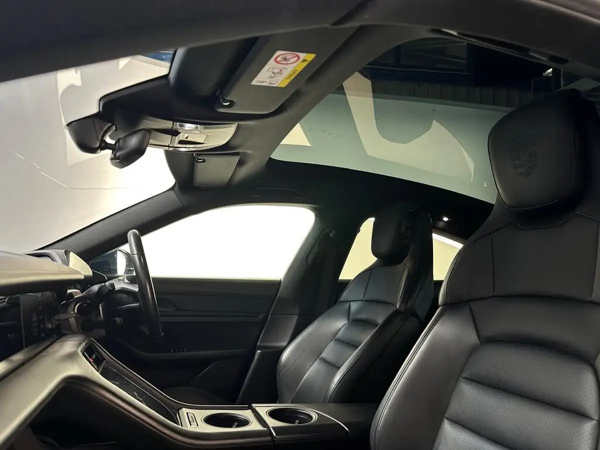 2021-porsche-taycan-e-base-476ps-performance-battery-plus-big-17