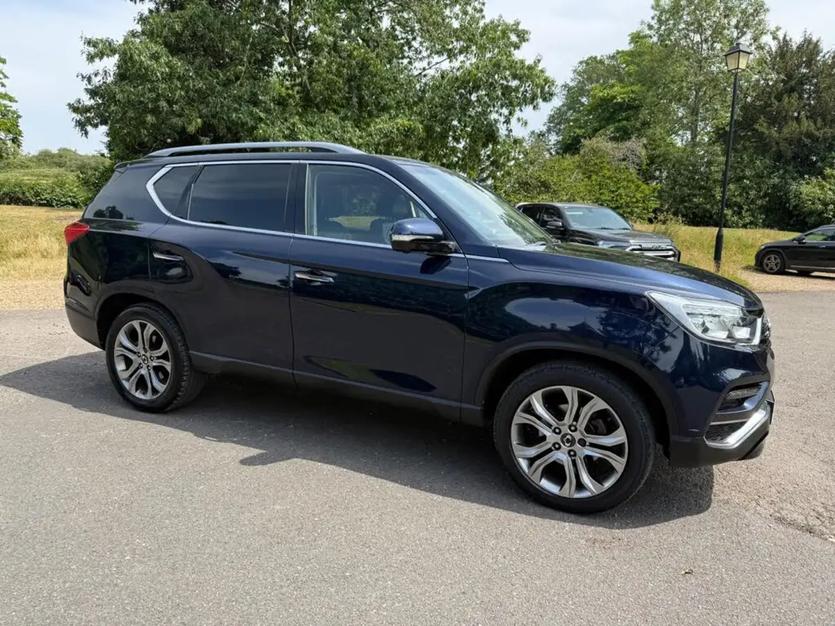 2018-kgm-ssangyong-rexton-22td-ultimate-big-24