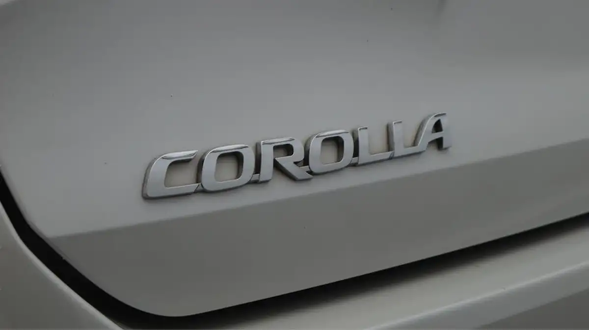 2020-toyota-corolla-20-vvt-i-design-spare-wheel-touring-sports-big-21