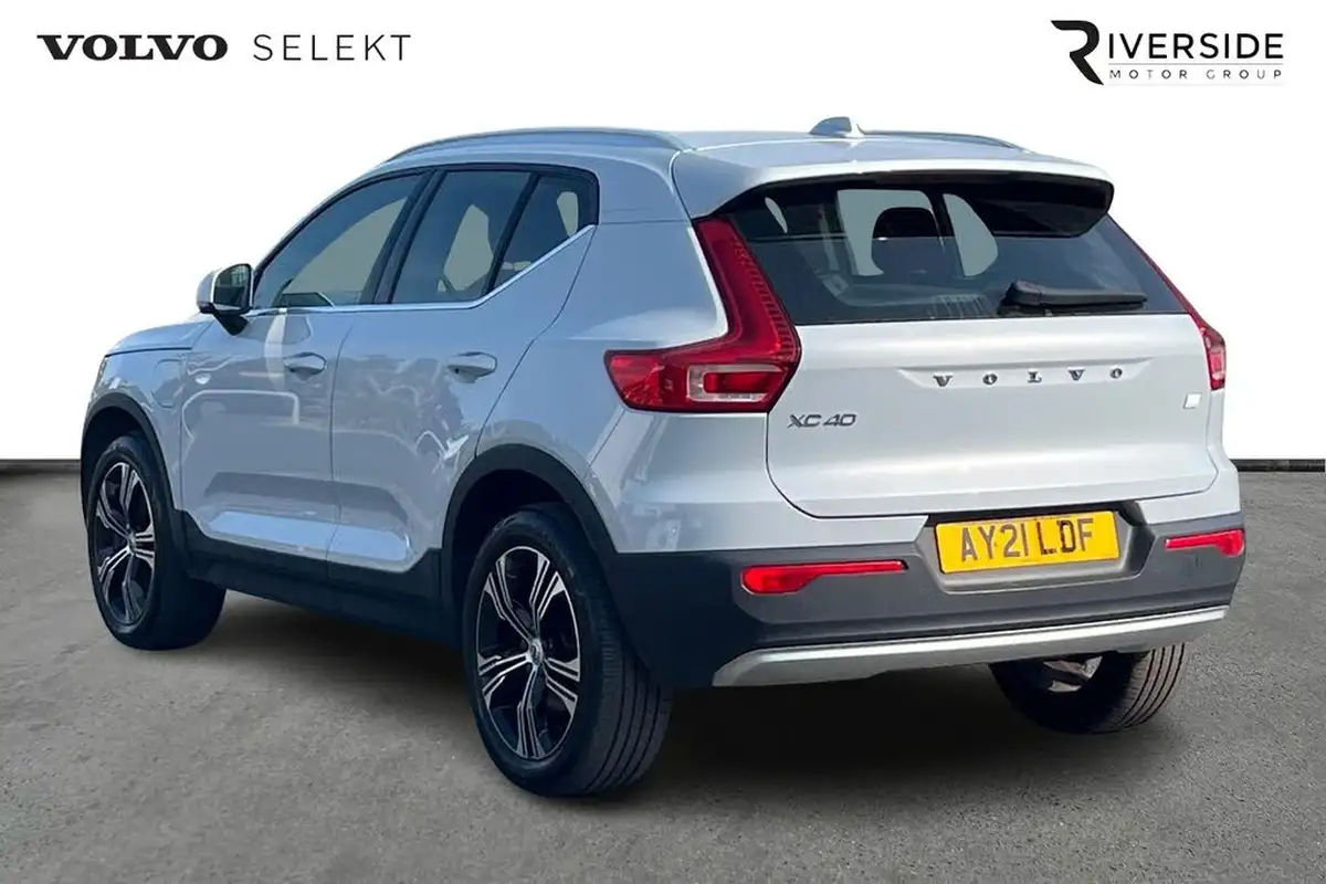 2021-volvo-xc40-15-t4-inscription-208bhp-big-2