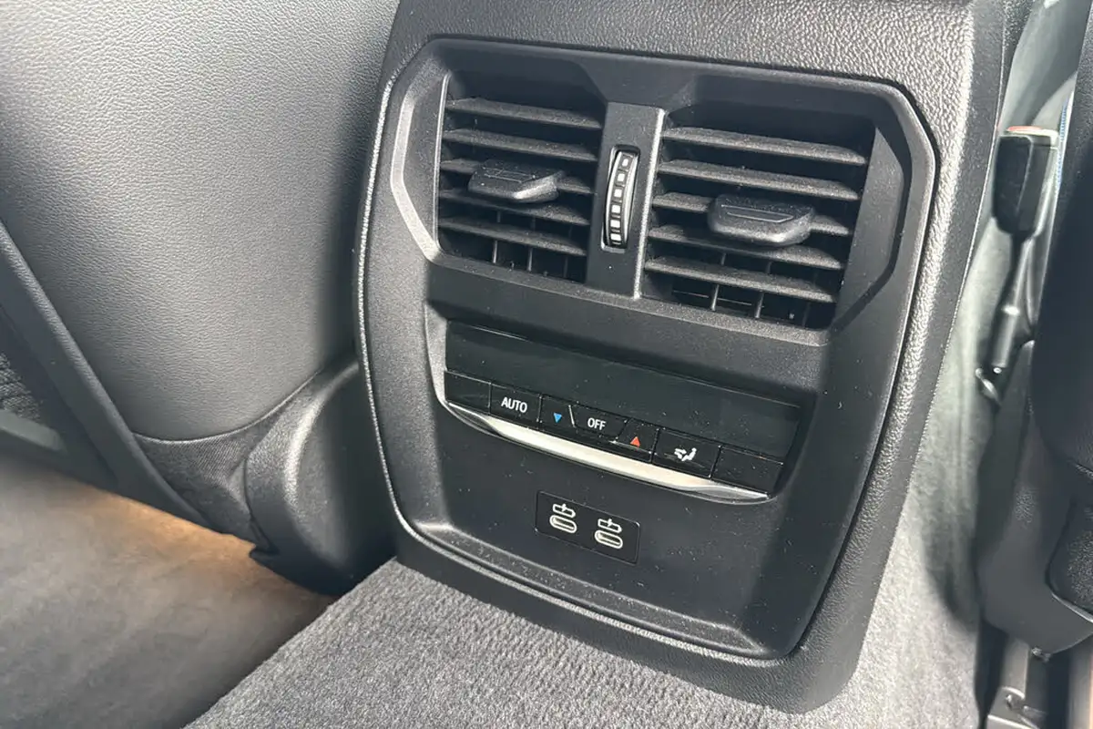 2024-bmw-i4-e-m50-big-34