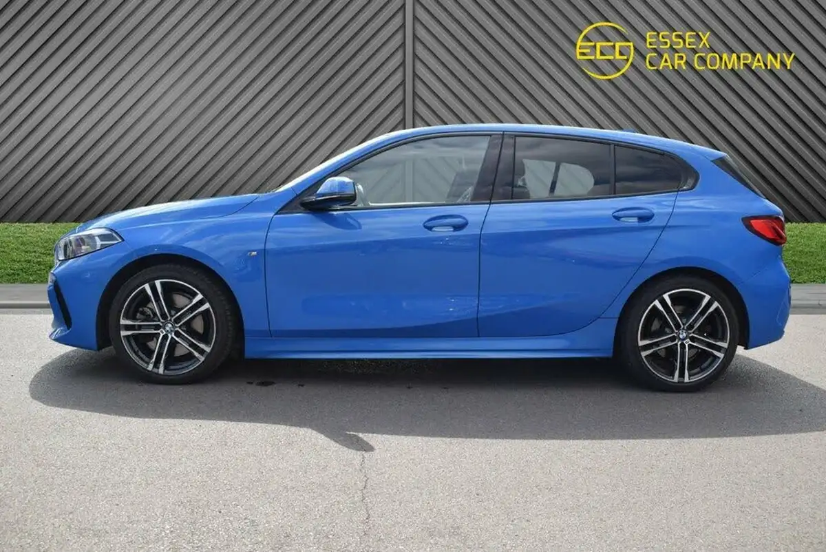2020-bmw-1-series-20td-120d-xdrive-m-sport-big-11