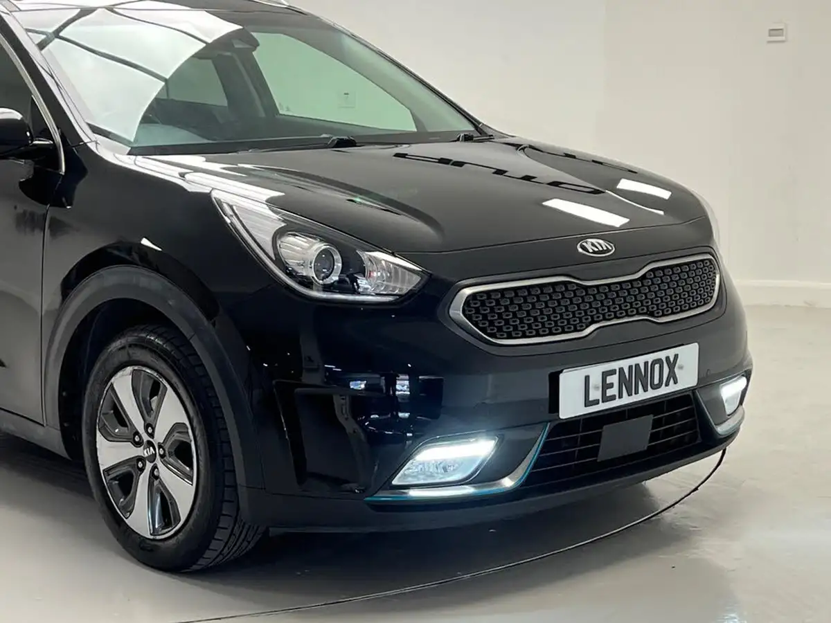 2018-kia-niro-16-gdi-3-156kwh-16-alloy-wheels-big-4