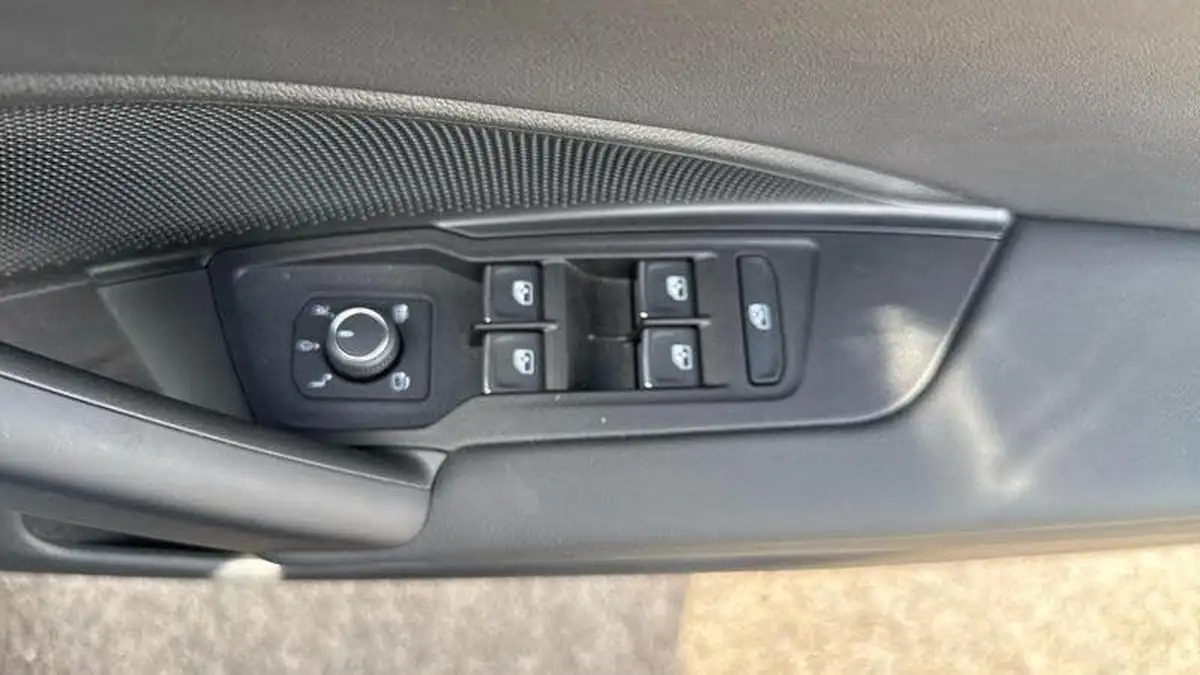 2024-volkswagen-tiguan-15-etsi-r-line-big-19