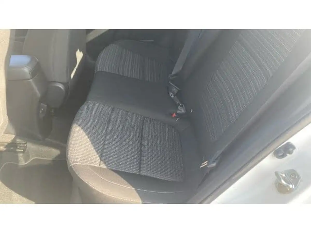 2018-kia-stonic-14-2-big-15