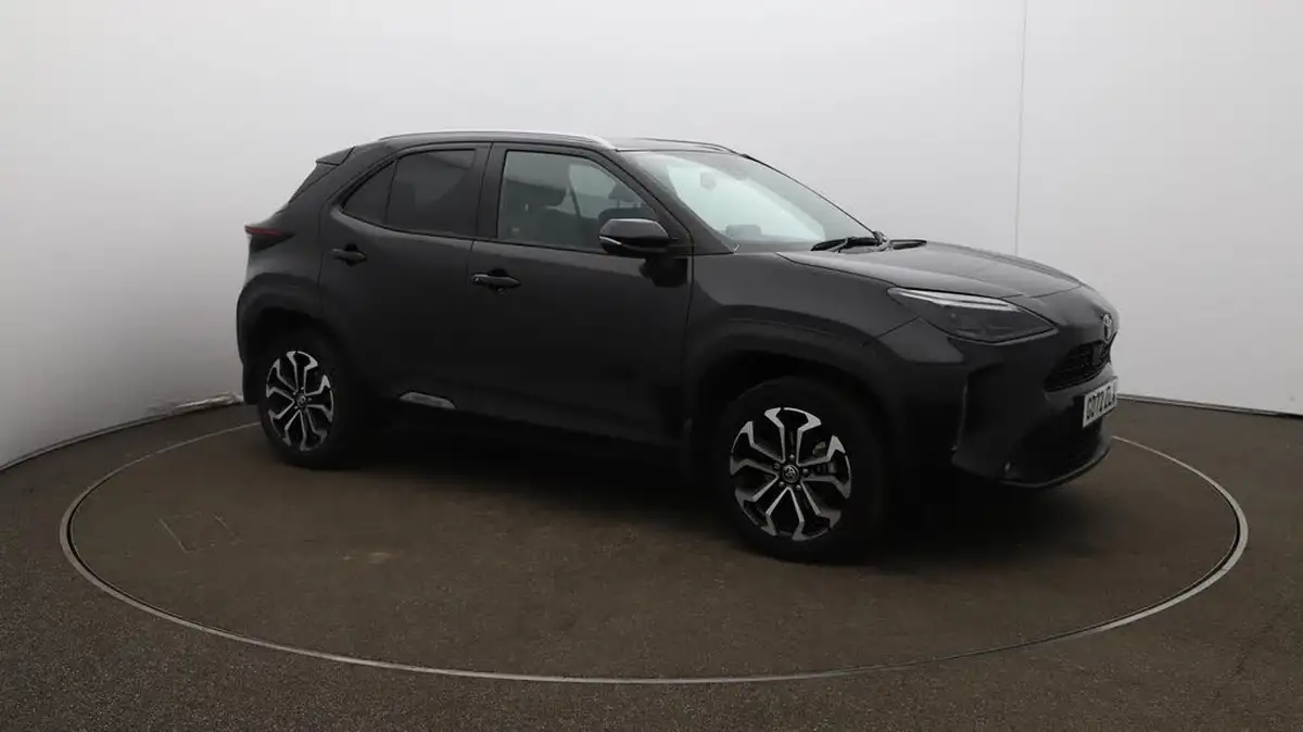 2022-toyota-yaris-cross-15-vvt-i-design-big-45