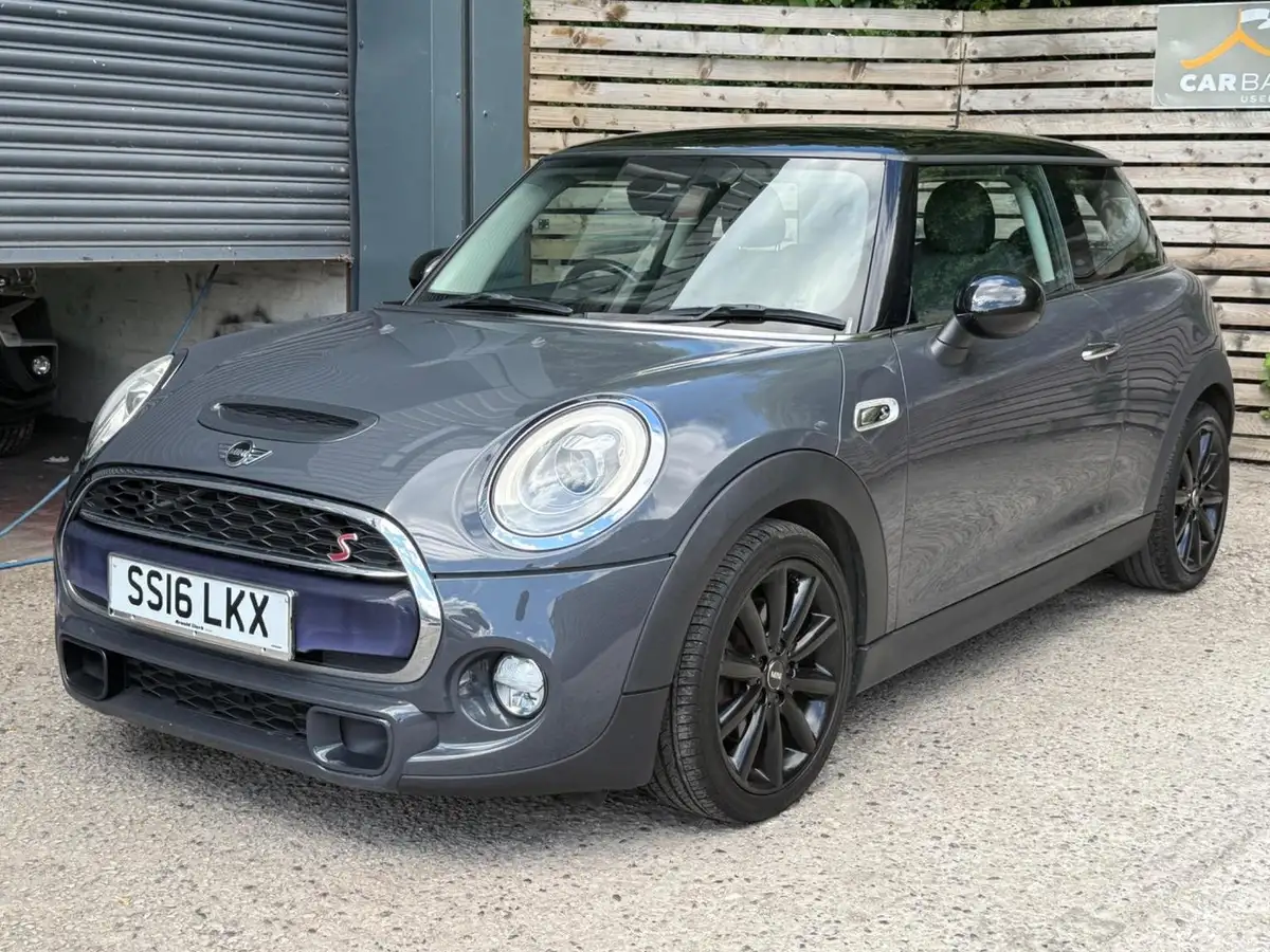 2016-mini-cooper-20-cooper-s-chili-ss-hatchback-3d-big-11