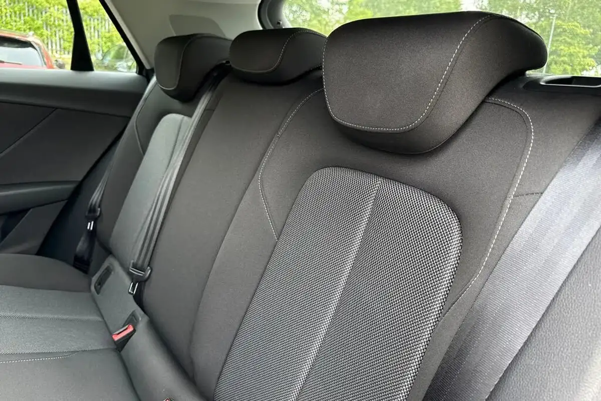 2021-audi-q2-15-35-tfsi-sport-big-13