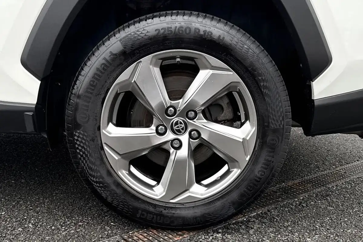 2022-toyota-rav4-25-vvt-i-design-219bhp-big-11