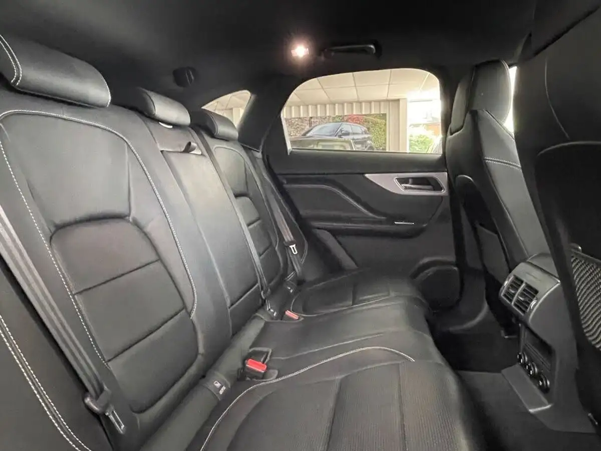 2018-jaguar-f-pace-20-i4d-r-sport-180ps-awd-auto-big-27