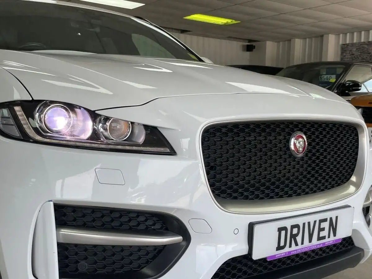 2018-jaguar-f-pace-20-i4d-r-sport-180ps-awd-auto-big-3
