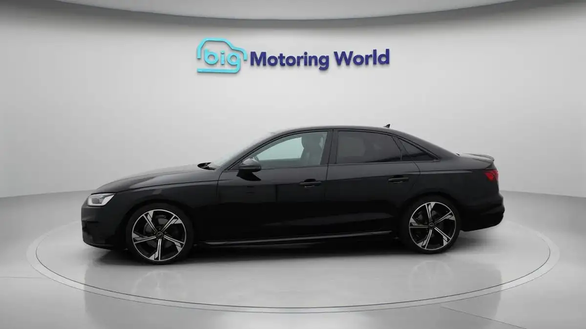 2022-audi-a4-20-35-tfsi-black-edition-s-tronic-big-4