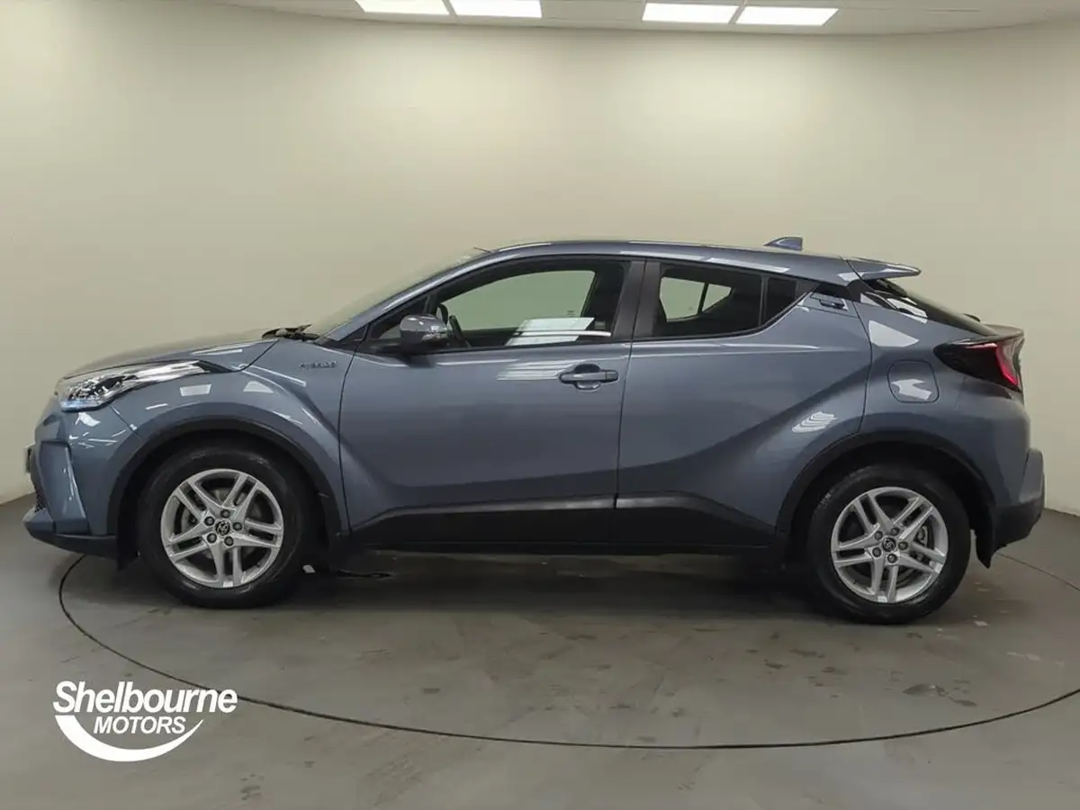 2021-toyota-c-hr-18-vvt-i-icon-big-13