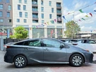 2019-toyota-prius-small-10