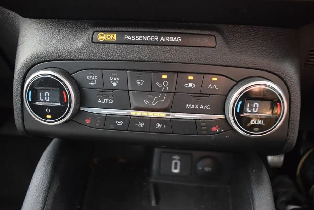 2021-ford-focus-10t-titanium-edition-125ps-hatchback-big-19