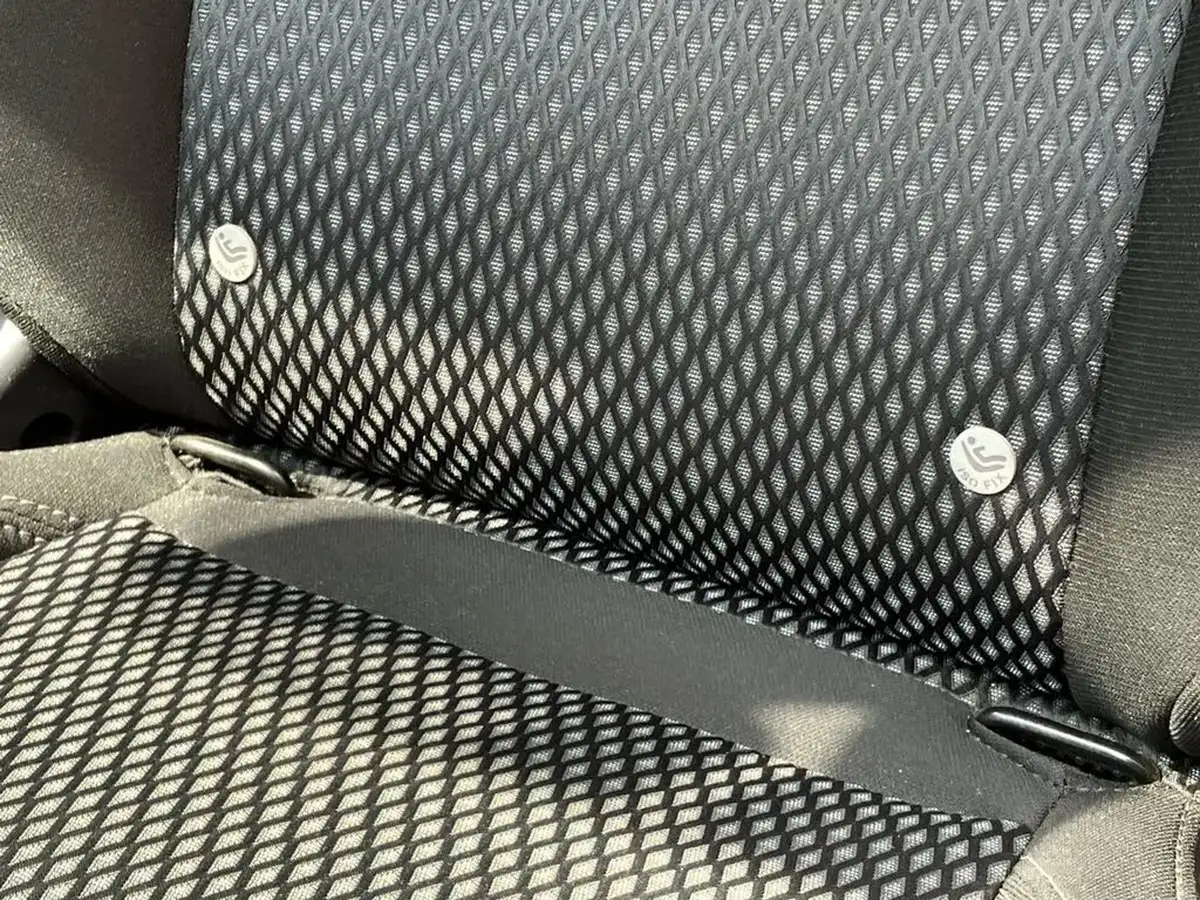 2020-mitsubishi-outlander-24-design-phev-big-28