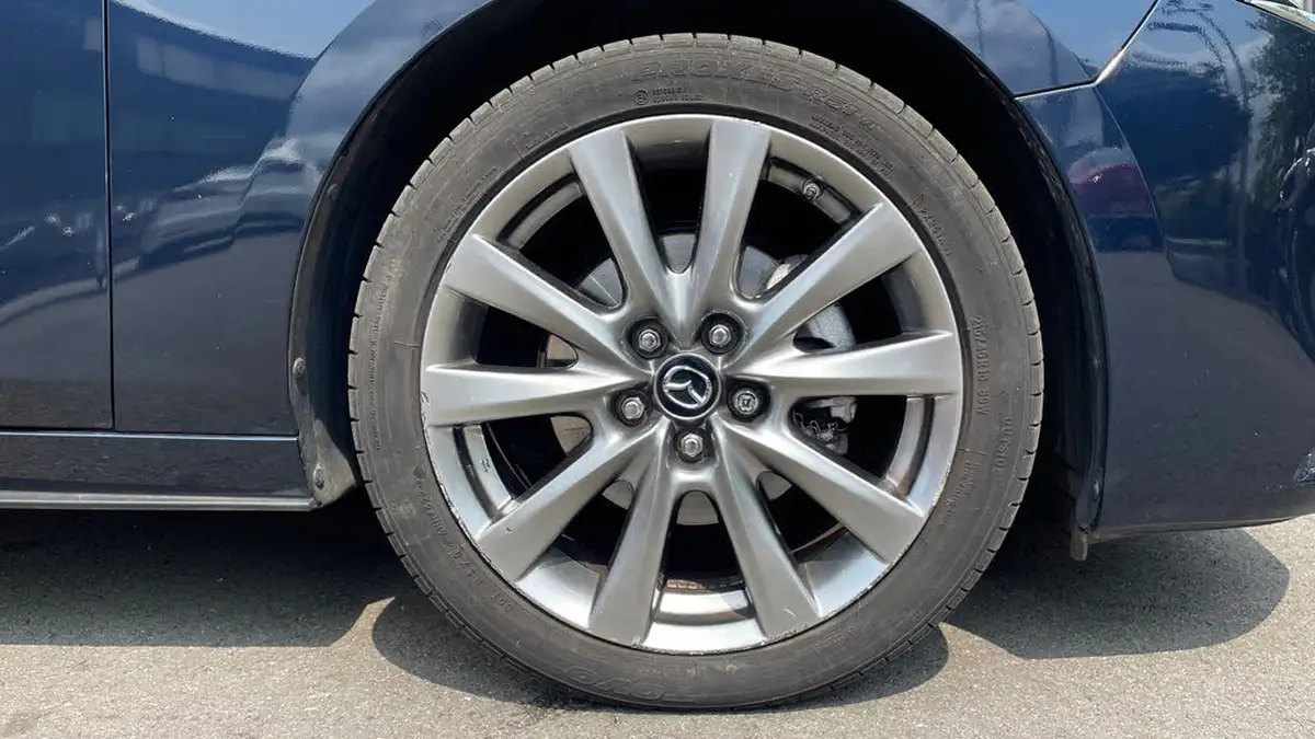 2023-mazda-mazda3-20-gt-sport-186ps-saloon-4d-auto-big-19