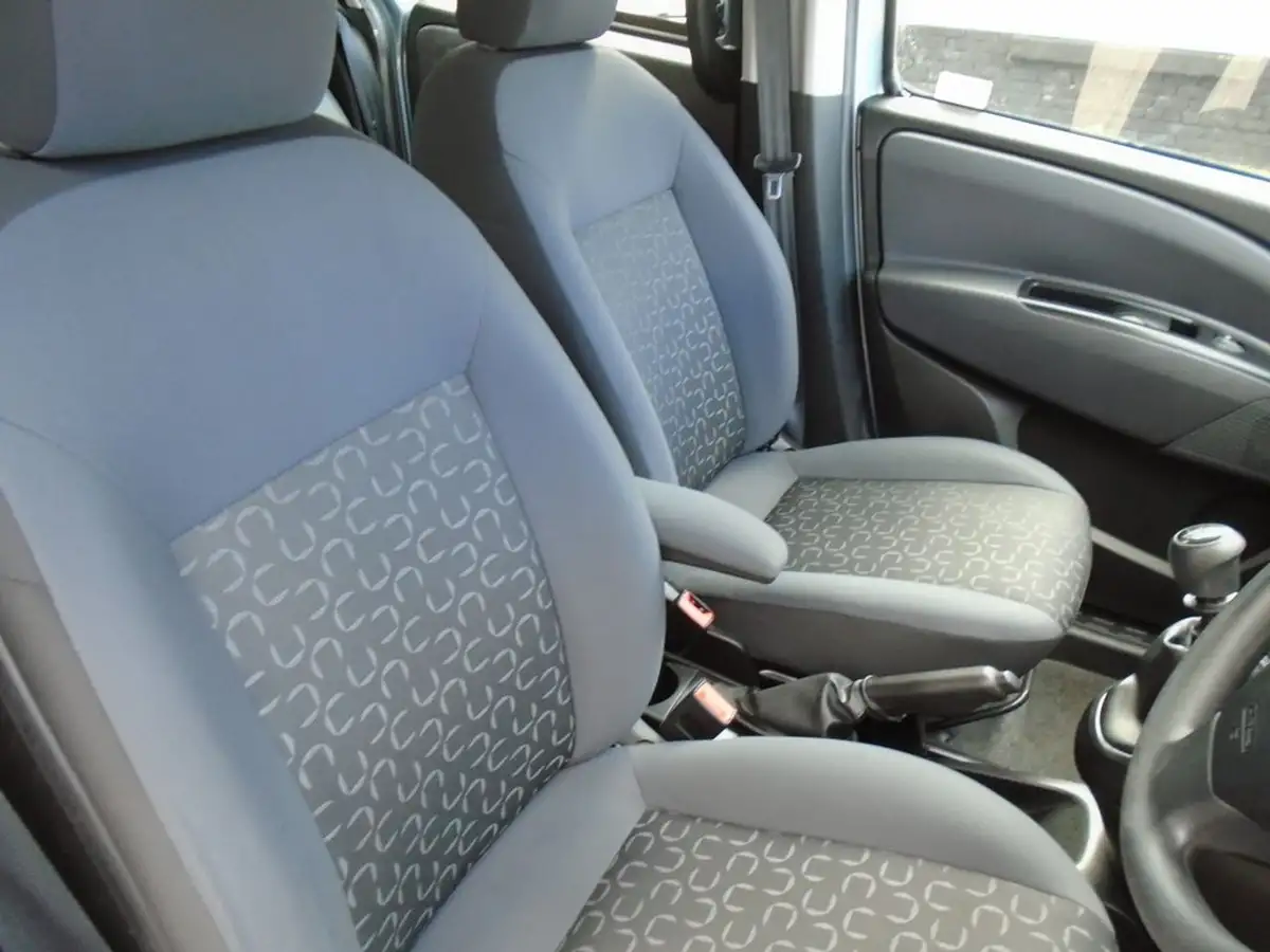 2015-fiat-doblo-big-16