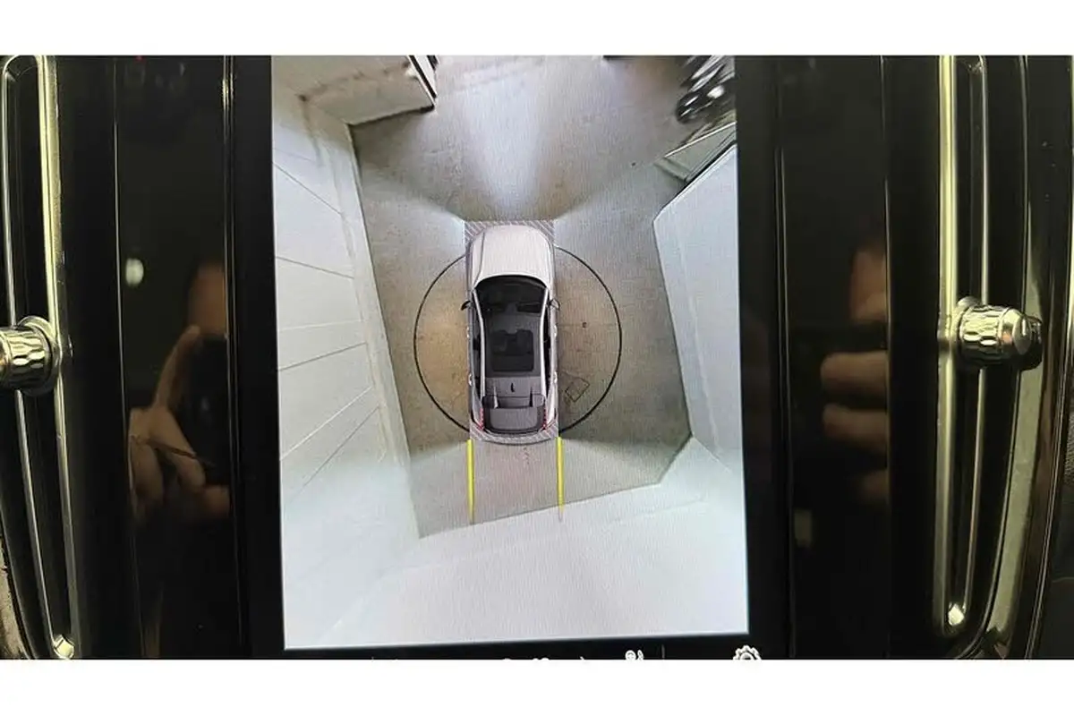 2022-volvo-c40-e-twin-recharge-pro-big-48