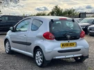 2008-toyota-aygo-10-platinum-3d-small-6