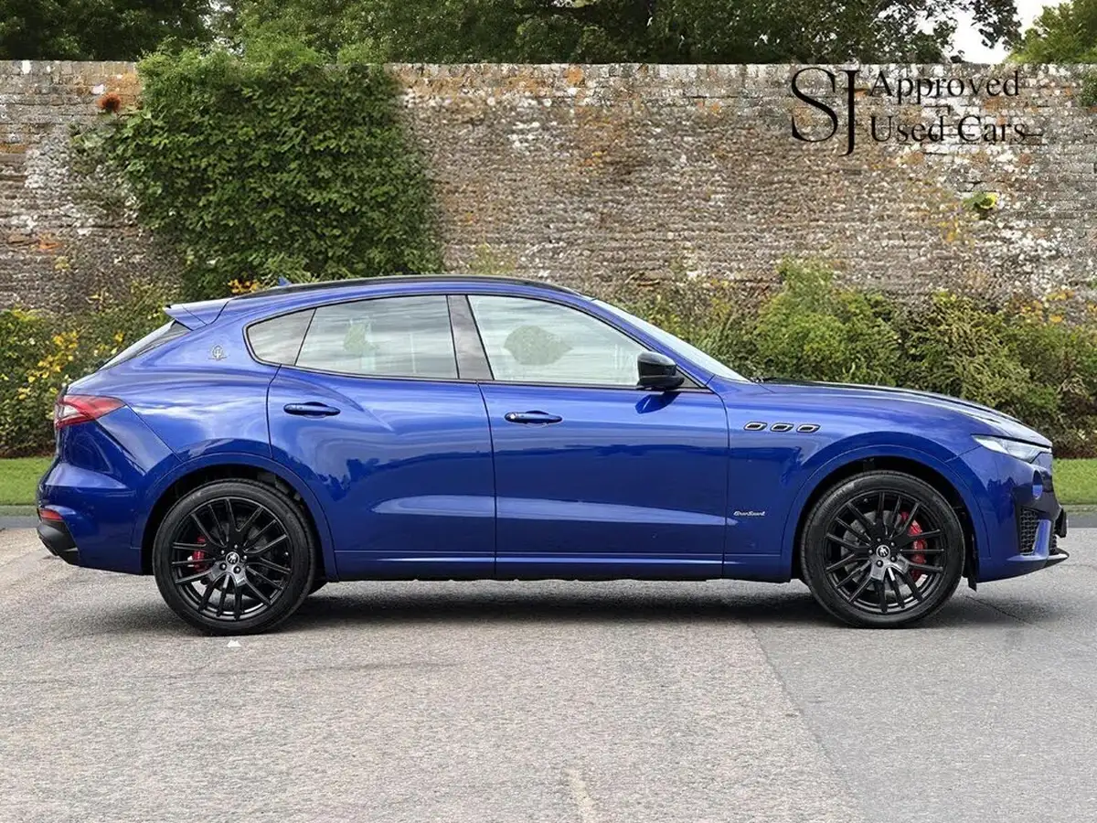 2019-maserati-levante-30-gransport-nerissimo-pack-ss-big-8