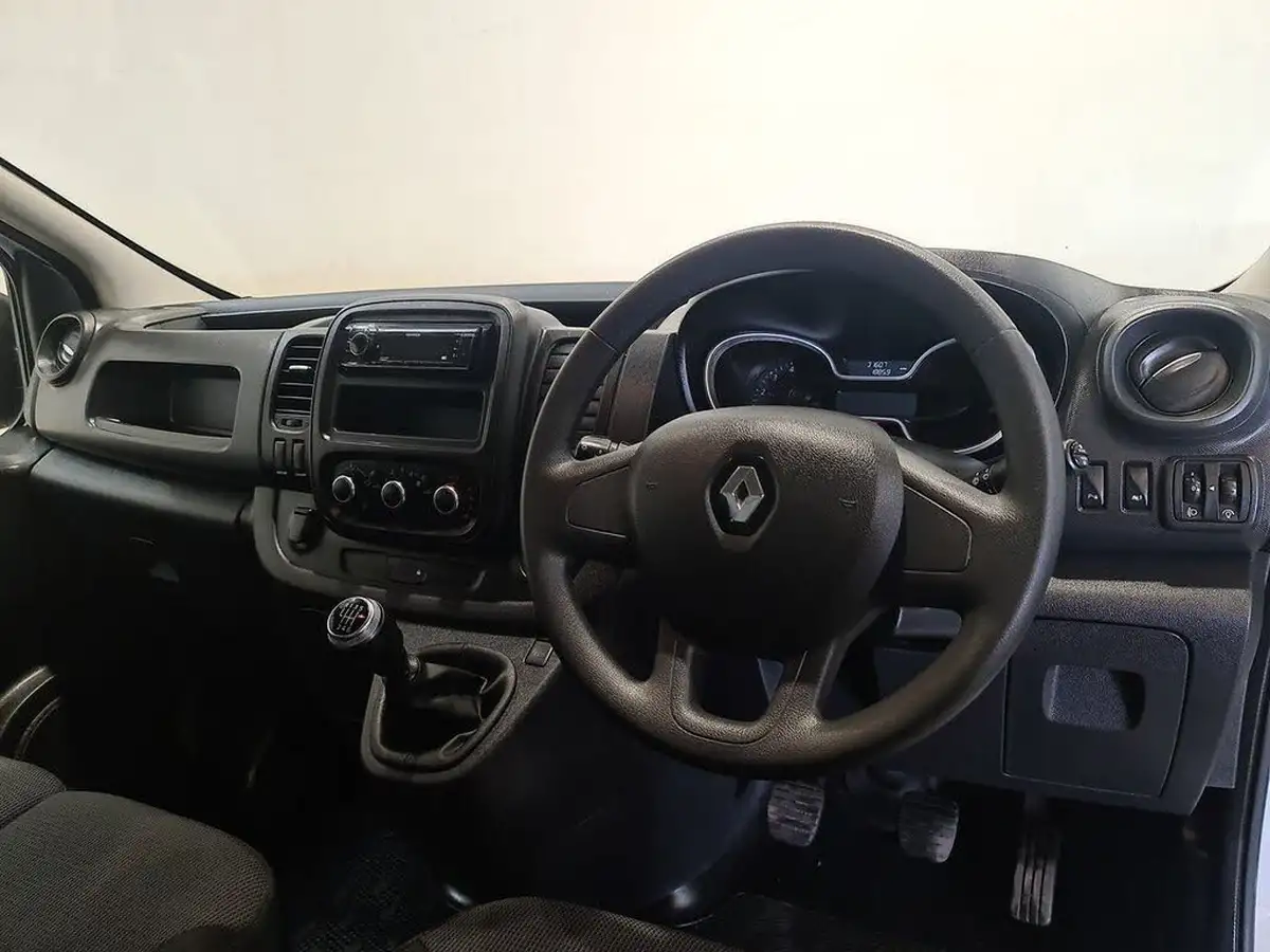 2021-renault-trafic-20dci-ll30-energy-120-business-panel-big-4
