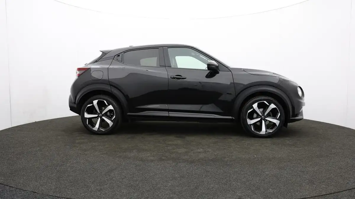 2021-nissan-juke-10-dig-t-tekna-big-41