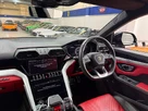 2019-lamborghini-urus-40-no-trim-small-35