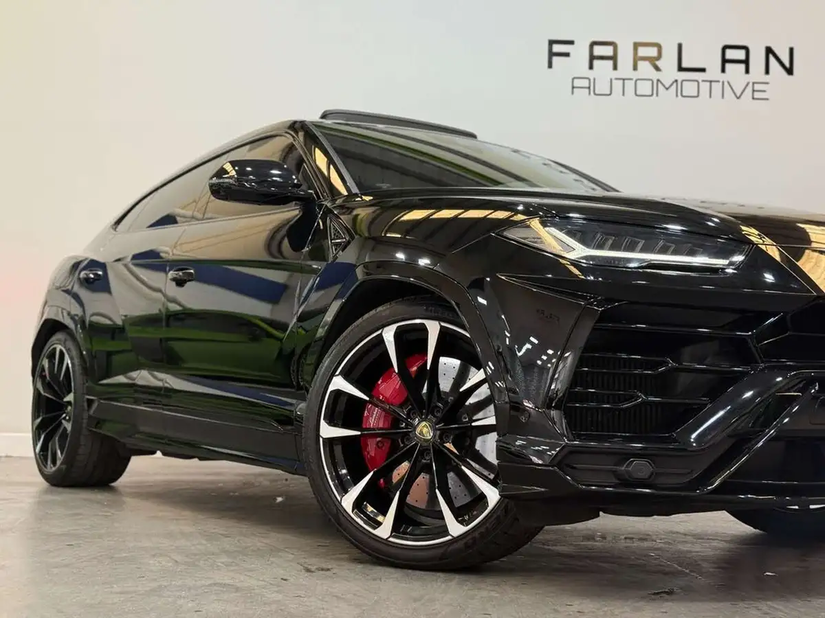 2019-lamborghini-urus-40-no-trim-big-52